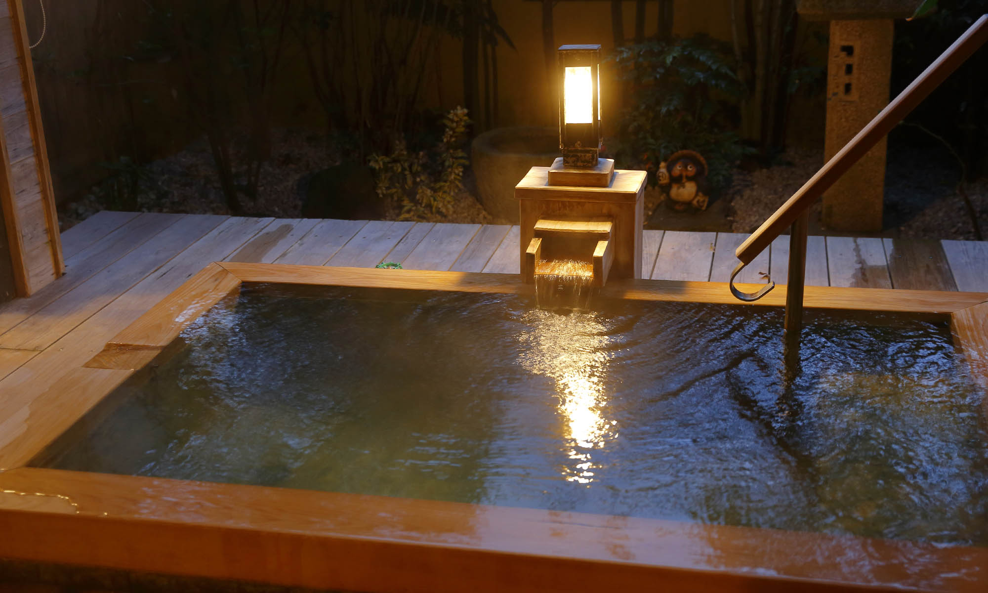 Chartered hot spring bath Hinoki